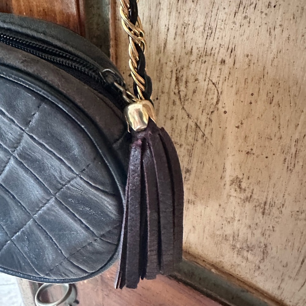 Elegant Vintage Black Quilted Evening Bag - Picture 3 of 5